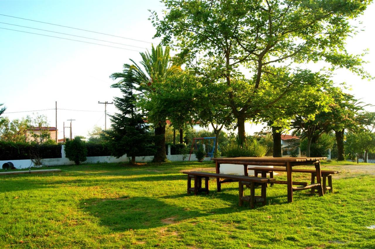 Simplicity At Iris Accommodation Psakoudia Esterno foto